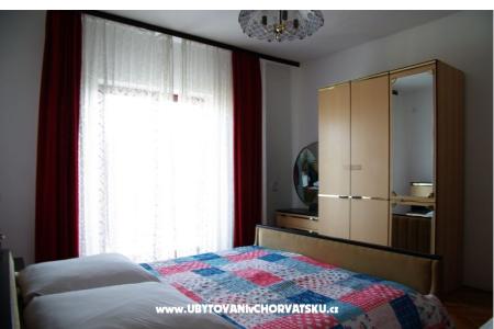 Apartments Ljiljana photo 4