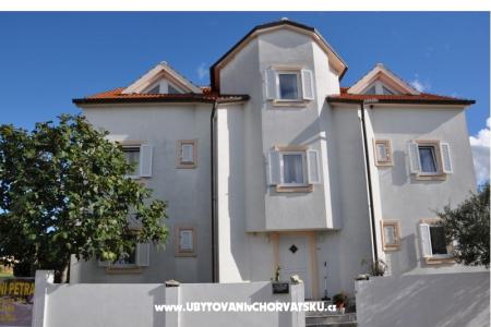 Apartments Petra photo 2