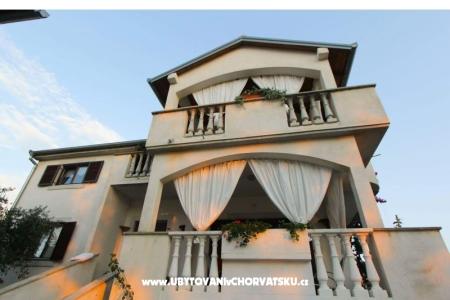 Apartments Petrina 2 Biograd Croatia