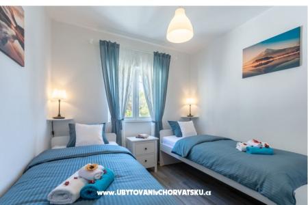 Apartment Toni Milna  photo 5