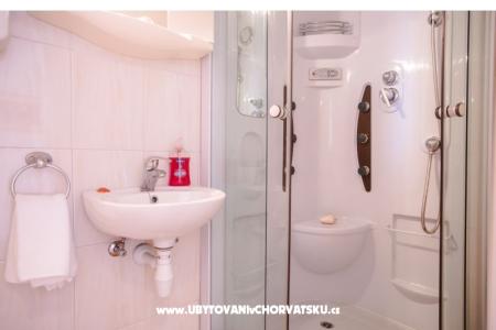 APARTMANI I SOBE,KUCA ZA ODMOR photo 5
