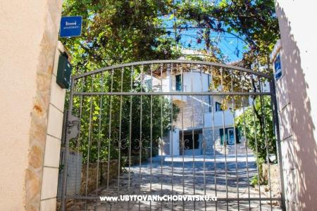 Apartments Karampija photo 5
