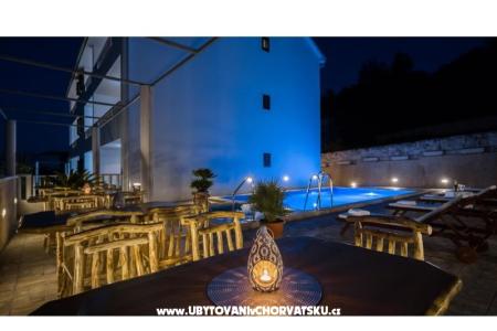 Apartments La Perla photo 3