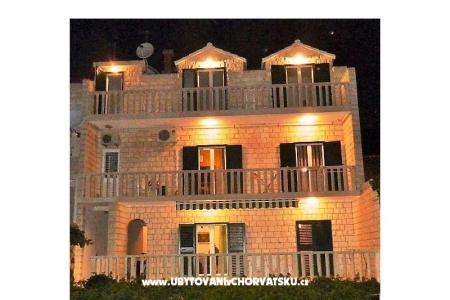 Apartments JELAVIĆ Island of Brac Croatia