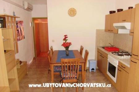 Apartments Ivka photo 4