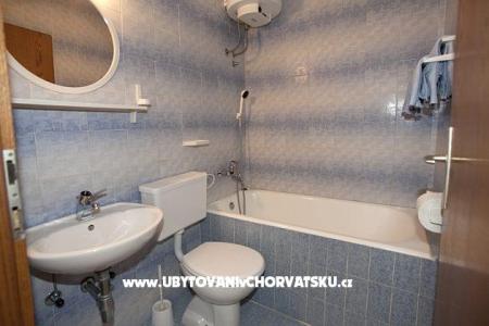 Apartments Brela Klarić photo 5