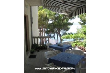 Apartments Ursić Žarko Brela Croatia