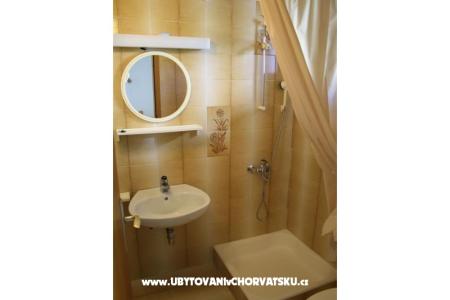 Apartments &amp; Rooms Nena photo 5