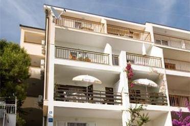 Apartments Kate Brela Croatia