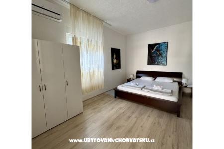 Apartments ĐINA Selce photo 2