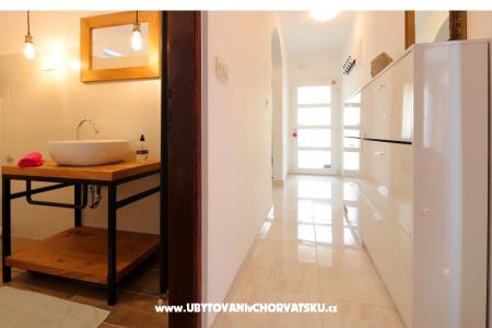 Lila Apartments photo 4