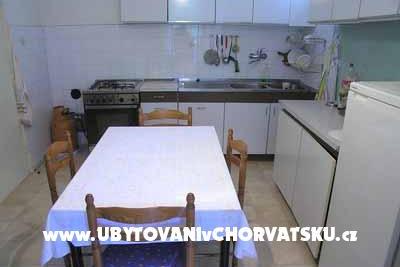 Apartment Luana photo 3
