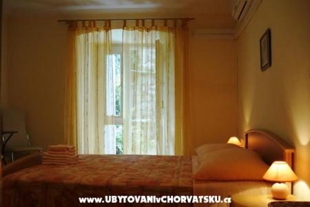 Apartments Dajana photo 3