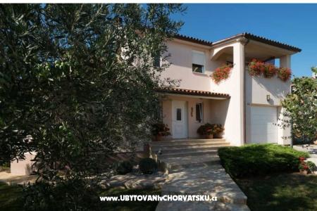 Apartments Irena Fazana Croatia