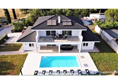 Villa Hedonistra photo 2