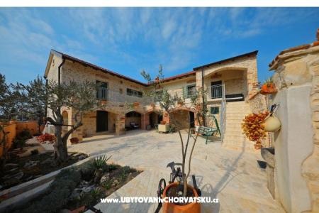 Ancient Dalmatian Apartments photo 4