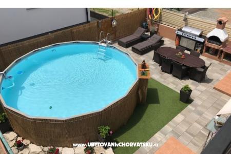 Apartment Dragan photo 2