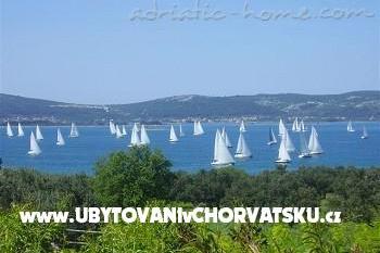 Apartments Burazin photo 3
