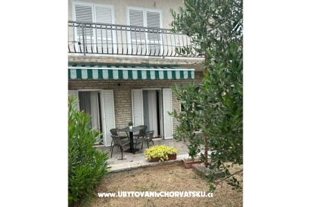 Apartments Maslina photo 2