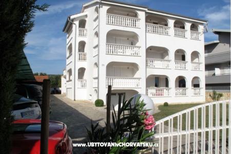 Apartments Paric photo 5
