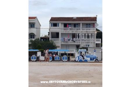 Apartments Boro Sv. Filip i Jakov Croatia