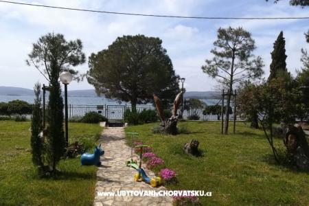 Apartments PARK Sv. Filip i Jakov Croatia