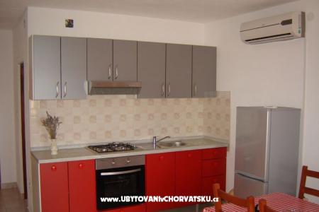 Apartments Julia photo 3