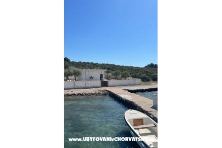 Robinson House Adria Sv. Filip i Jakov Croatia