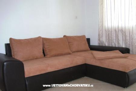 Apartments & rooms Brist photo 2