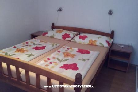 Apartments & rooms Brist photo 5