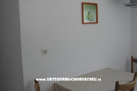Apartments Jelsa-Hvar photo 5