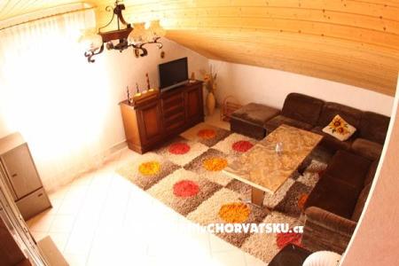 Apartments Kuzmicic photo 3