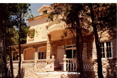 Rooms i Apartments - Villa Irming photo 3