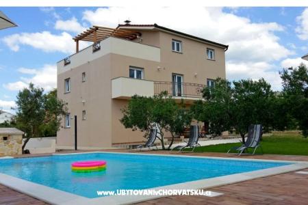 Apartments Šimetin Kastela Croatia