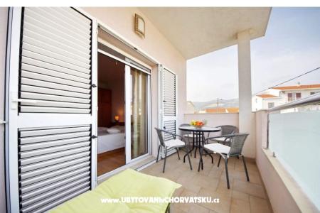Apartments Tihana photo 2