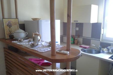 Apartments Kastel Stari photo 5