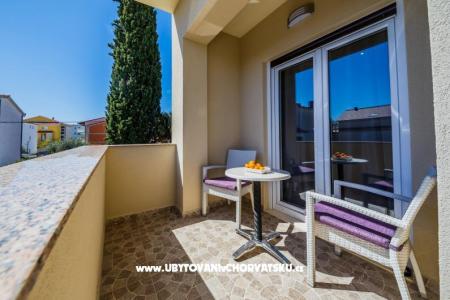 Apartments Kastela photo 3