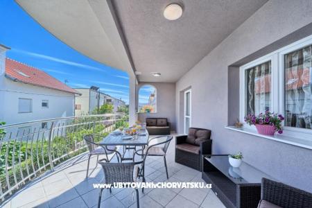 Apartments Meridians photo 3