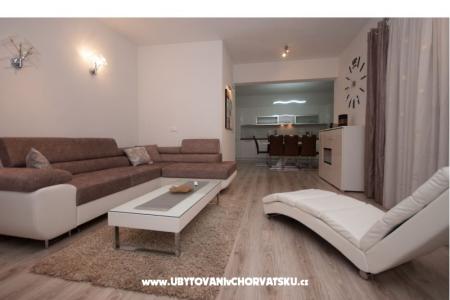 Deluxe Apartments Red Sunset photo 4
