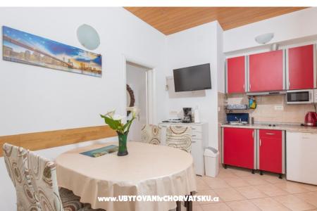 Apartments Kastel photo 4