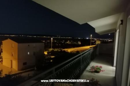 Bayview Apartment photo 4