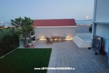 Bayview Apartment photo 5