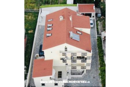Villa Aurora Kastela photo 3