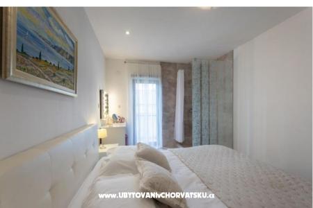 West Apartments photo 3