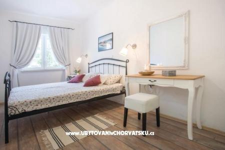 Apartment Mediteranska kuća photo 3