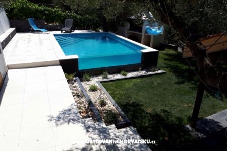 Apartments Ivka photo 2