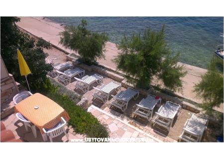 Villa Vedran apartments photo 4