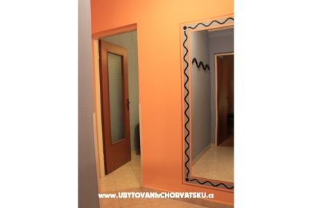 Apartment Linda photo 4