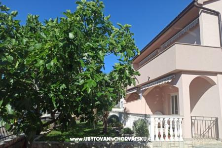 Apartments Vesna photo 2
