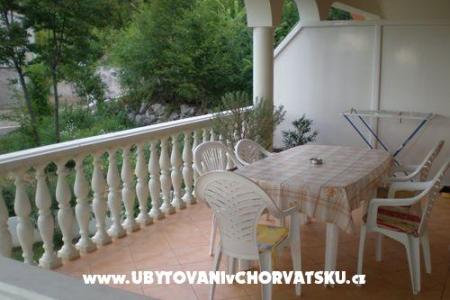 Apartments Viktorija Omišalj photo 3